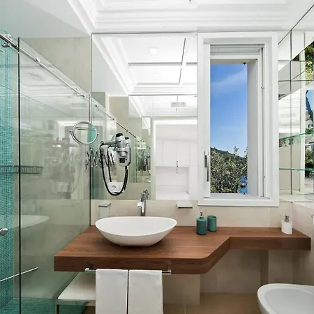 Elegant Luxury With Pool - What'app - 0034-658-266-820 - For Reservations! Villa *