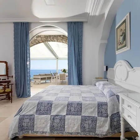 Elegant Luxury With Pool - What'app - 0034-658-266-820 - For Reservations! * Nerano